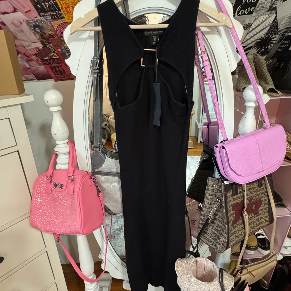 ✅HOUSE OF HARLOW NWT…1960 Black Plunge Bodycon Dress